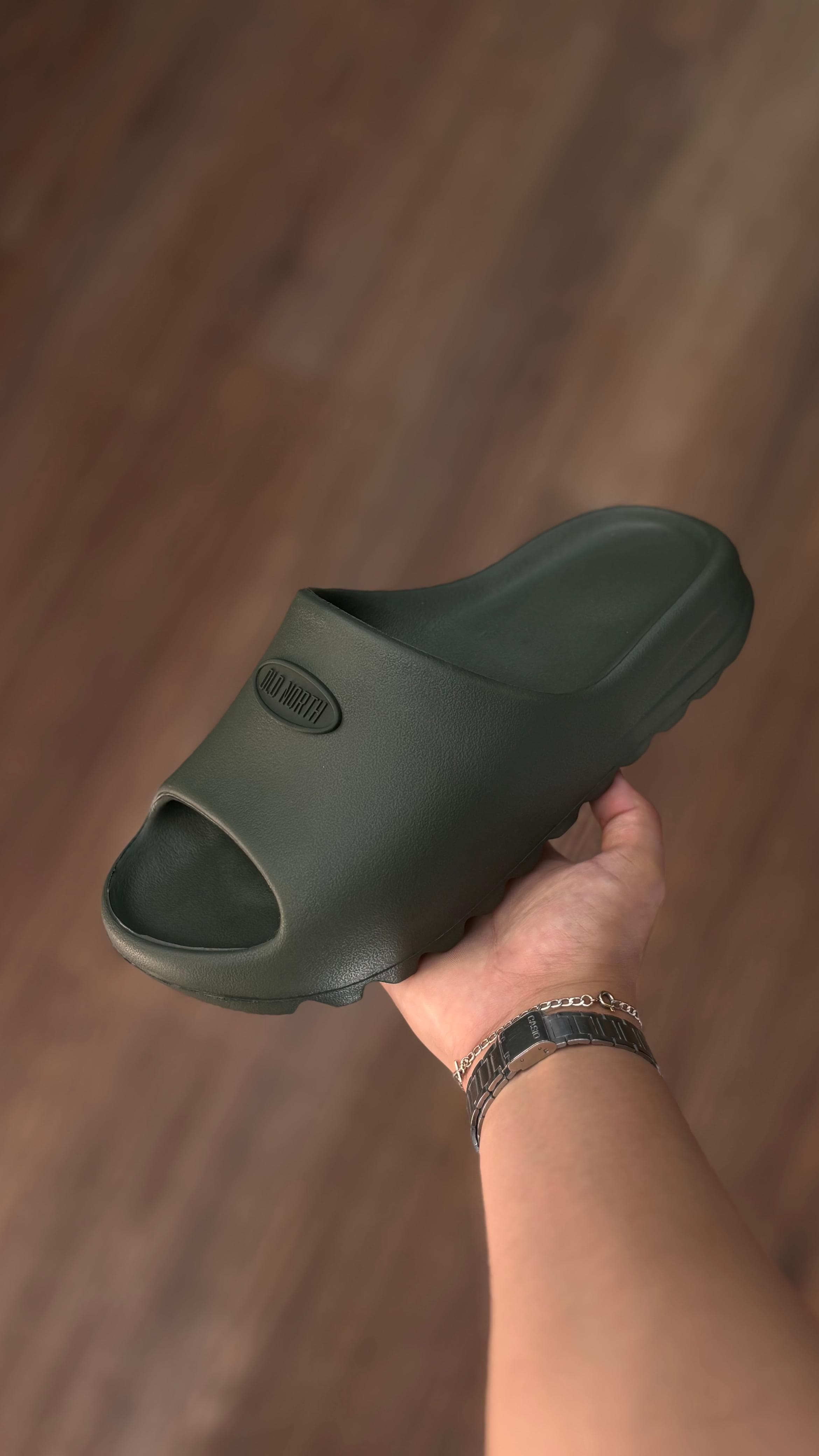 Chinelo Nuvem Old North - Clasic Verde Militar - 1