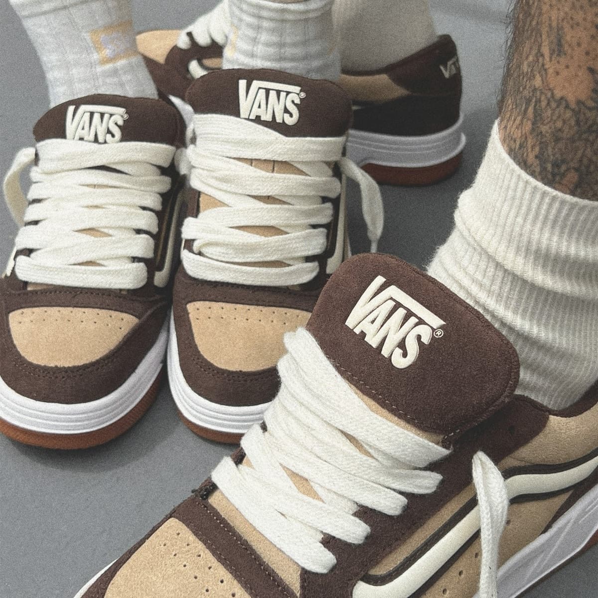 Tênis Vans - Hylane Nineties Brown - 2