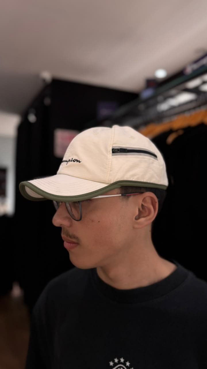 Boné Champion - Six Panel Nylon Zip Script Off White - 3